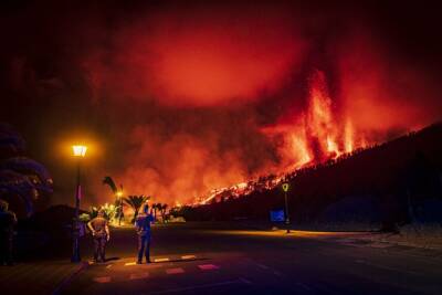 Вулкан в Испании: на Ла-Пальме эвакуировали еще более 700 человек - ru.slovoidilo.ua - Украина - Испания - Ла