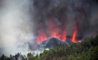 Извержение вулкана в Испании: жителей эвакуируют - unn.com.ua - Украина - Испания - Киев