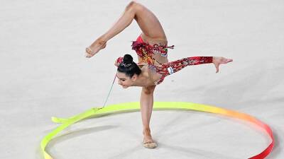 Екатерина Селезнева - Крамаренко выиграла четыре золота на этапе Гран-при по художественной гимнастике - iz.ru - Украина - Россия - Испания