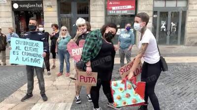 Педро Санчес - Митинги против запрета проституции прошли в Испании - iz.ru - Испания