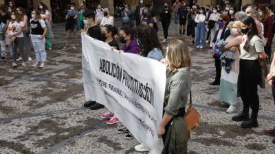 Митинги против запрета проституции прошли в Испании - allspain.info - Испания