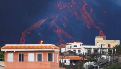 На острове Ла-Пальма усилилось извержения вулкана - ukrinform.ru - Испания - Ла