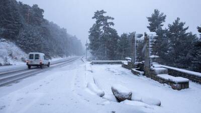 Небывалые снегопады прошли в Испании - 5-tv.ru - Испания