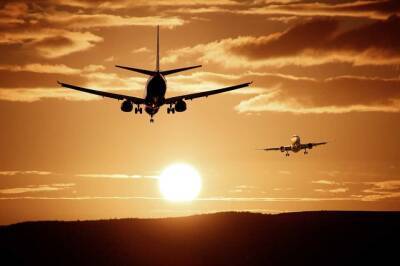 В Испании пассажиры сбежали с самолета после вынужденной посадки и мира - cursorinfo.co.il - Испания - Турция - Марокко - New York