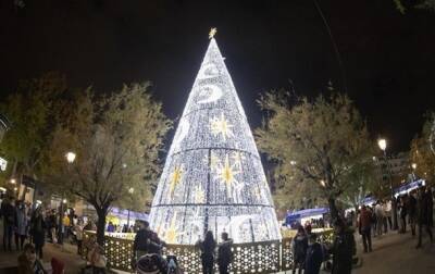 В Испании хотят оправить в отставку мэра из-за украшений к Рождеству - korrespondent.net - Украина - Испания