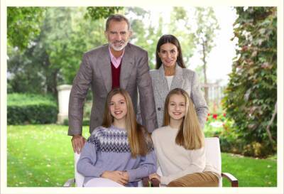 король Фелип - Королевская семья поздравила испанцев с наступающими праздниками - noticia.ru