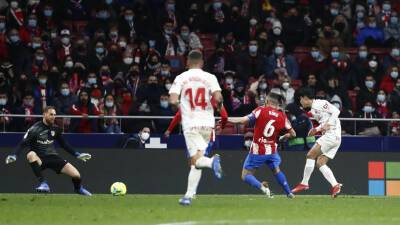 «Атлетико» пропустил в компенсированное время и уступил «Мальорке» в 16-м туре Примеры - russian.rt.com - Испания - Мадрид