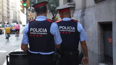 Мужчина набросился на полицейских в Испании с топором - polit.info - Испания - Гвадалахара