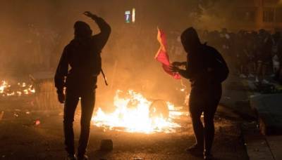 В Испании произошли уличные беспорядки из-за ареста известного рэпера - ukrinform.ru - Испания - Мадрид