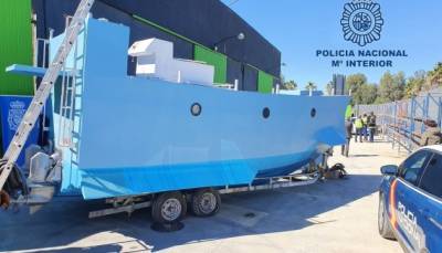 В Испании на борту самодельной субмарины нашли 22 тонны наркотиков - ukrinform.ru - Испания - Малага