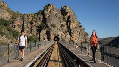 Новый пеший маршрут по старинной железной дороге в регионе Кастилия и Леон - espanarusa.com - Испания