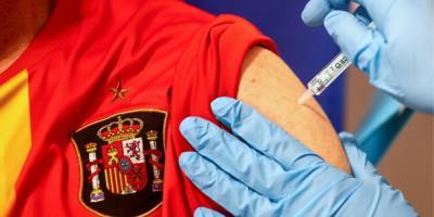 Каролина Дариас - В Испании от COVID-19 вакцинировали почти 5 млн человек - nv.ua - Украина - Испания