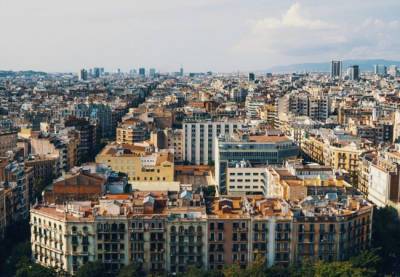 Стоимость недвижимости в Барселоне снизилась на 13% - catalunya.ru - Испания