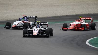 Смоляр против всех: в Барселоне стартует новый сезон Международной Формулы 3 - autosport.com.ru