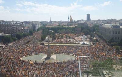 Педро Санчес - Тысячи людей в столице Испании требуют судить мятежных лидеров Каталонии (ВИДЕО) и мира - cursorinfo.co.il - Испания - Madrid