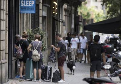 Верховный суд поддерживает регулирование туристических квартир в Барселоне - catalunya.ru - Испания - Каталония