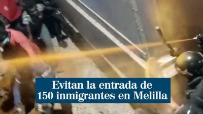Испанские полицейские пострадали при попытке остановить более 150 нелегальных мигрантов - allspain.info - Испания - Марокко