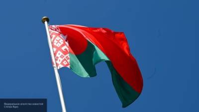 Оппозиционный флаг Белоруссии стал причиной скандала в Испании - newinform.com - Испания - Белоруссия
