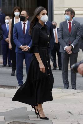 Allspain.info: королева Летисия и её новое платье с бахромой - allspain.info - Испания