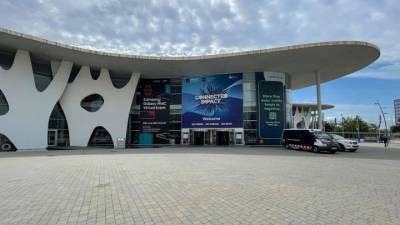 В Барселоне открылся невиртуальный Всемирный мобильный конгресс - vesti.ru - Абу-Даби