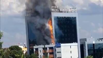 ЧП. В Мадриде загорелся 12-этажный отель - vesti.ru - Испания - Мадрид - Madrid