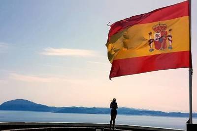 Испания открылась для туристов, привитых от коронавируса - versia.ru - Испания