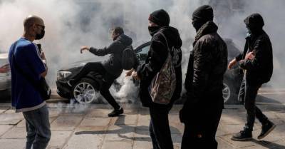 Коронавирус: полиция разогнала акцию протеста в Париже, локдаун в Испании признали незаконным - rus.delfi.lv - Россия - Испания - Москва - Париж - Санкт-Петербург - Латвия