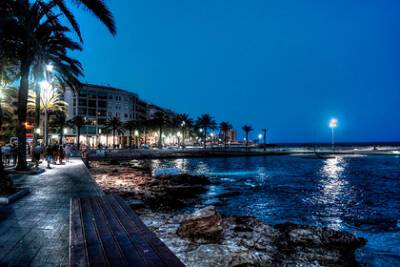 Названа цена самой дешевой квартиры у моря в Испании - lenta.ru - Испания - county Real - Торревьеха
