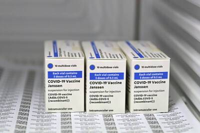 El Mundo - В Испании расследуют смерть мужчины после вакцины Janssen - lenta.ru - Испания - Швейцария