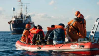 У побережья Марокко военные спасли почти 250 мигрантов - ukrinform.ru - Испания - Марокко - Юар