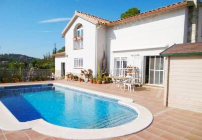 Купить недвижимость с бассейном будет дороже, чем обычное жилье: в Барселоне на 60%, в Мадриде на 6.8% - catalunya.ru - Испания - Мадрид