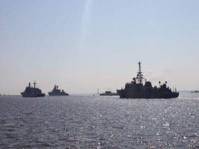 El Pais: Российские военные корабли не пустили в порт Испании - rosbalt.ru - Россия - Испания - Мадрид - Англия - Гибралтар - республика Алтай