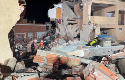 В Испании обрушился трехэтажный жилой дом: спасатели ищут под завалами людей - vchaspik.ua - Украина - Испания