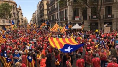 В Каталонии состоялись многотысячные акции за независимость - ukrinform.ru - Испания - Мадрид