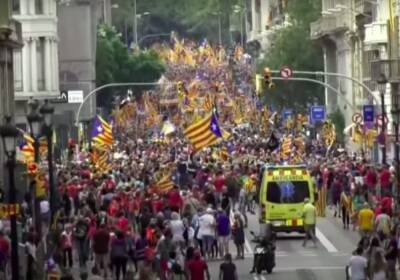 Сторонники независимости Каталонии снова вышли на улицы - noticia.ru