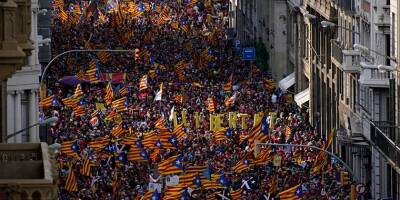 В Каталонии прошло массовое шествие за независимость от Испании - detaly.co.il - Испания