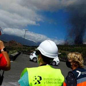 На острове в Испании начал извергаться вулкан. Фото - reporter-ua.com - Испания
