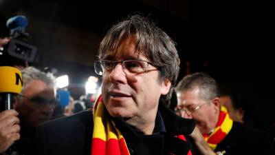 Адвокат сообщил о задержании в Италии экс-главы Каталонии Пучдемона - russian.rt.com - Италия - Испания - Евросоюз