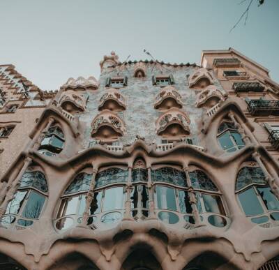 Антонио Гауди - Дом Casa Batlló Антонио Гауди признан лучшей достопримечательностью мира - espanarusa.com - Испания - Мадрид
