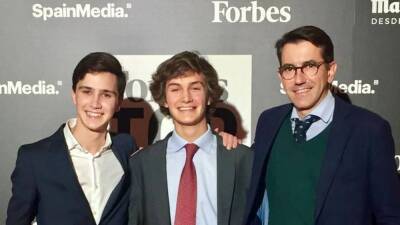 Два 18-летних испанца попали в один из списков журнала Forbes - espanarusa.com - Испания