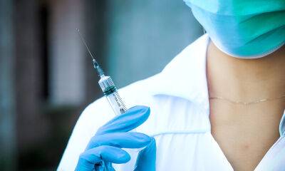 Salut La-Meva - Началась двойная вакцинация против гриппа и Covid в Каталонии для лиц старше 60 лет - allspain.info - Испания - Китай