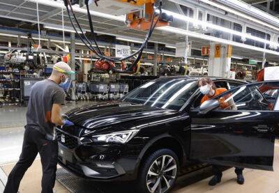 Отсутствие чипов замедлило 70,8% автомобильной промышленности - catalunya.ru - Испания