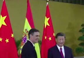 Си Цзиньпин - Санчес попросил Китай поспособствовать прекращению войны в Украине - noticia.ru - Украина - Испания - Китай