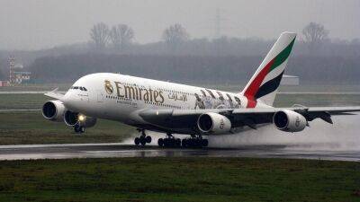 Emirates предупредила пассажиров о строгих проверках ручной клади - allspain.info - Лондон