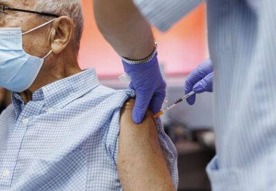 Четвертая доза вакцины от covid-19 доступна людям до 60 лет - catalunya.ru - Испания