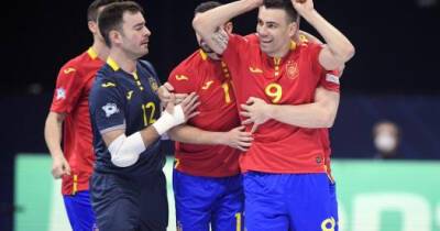 Испания разгромила Словакию и вышла в полуфинал чемпионата Европы по мини-футболу - sovsport.ru - Украина - Россия - Испания - Португалия - Словакия