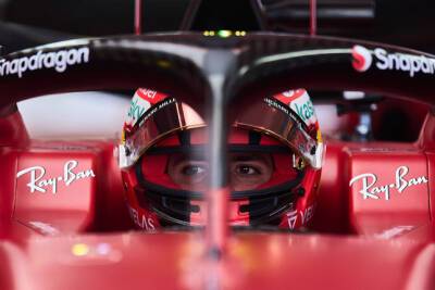Карлос Сайнс - Ferrari проводит съёмочный день в Барселоне - f1news.ru