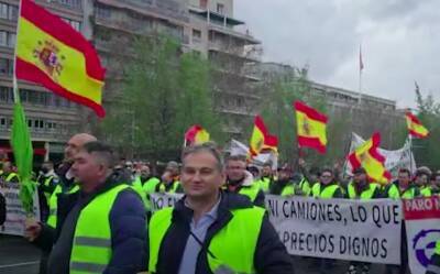 Власти Испании пошли навстречу бастующим транспортникам - noticia.ru - Испания - Мадрид