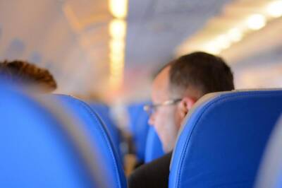 3 правила этикета, которым всегда нужно следовать на борту самолета - allspain.info