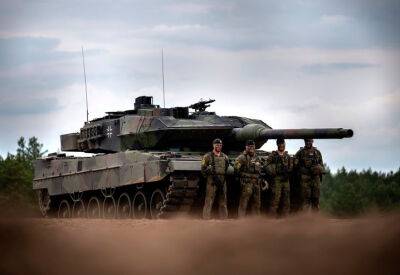 Олаф Шольц - Германия отвергла идею Испании передать Украине 40 танков Leopard – СМИ - bin.ua - Украина - Испания - Мадрид - Германия - Киев - Берлин